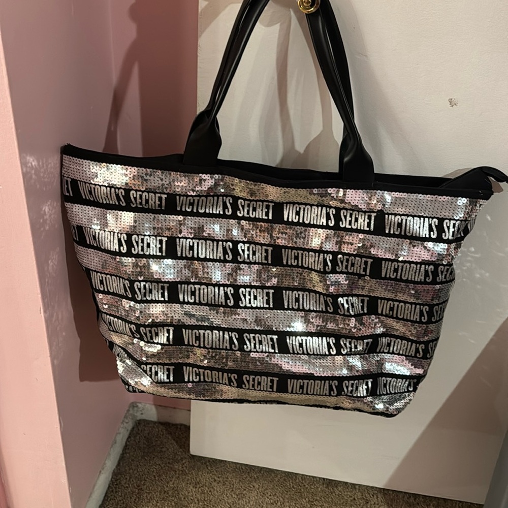 Victoria Secret Get Away Bag